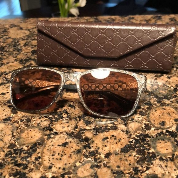 Authentic Gucci GG 4267 sunglasses!